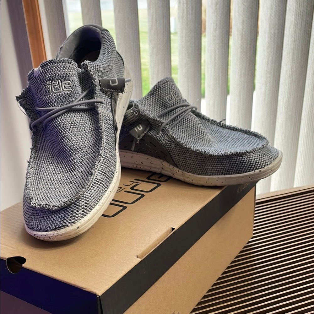 Hey Dude Wally Free Light shoes men’s 9